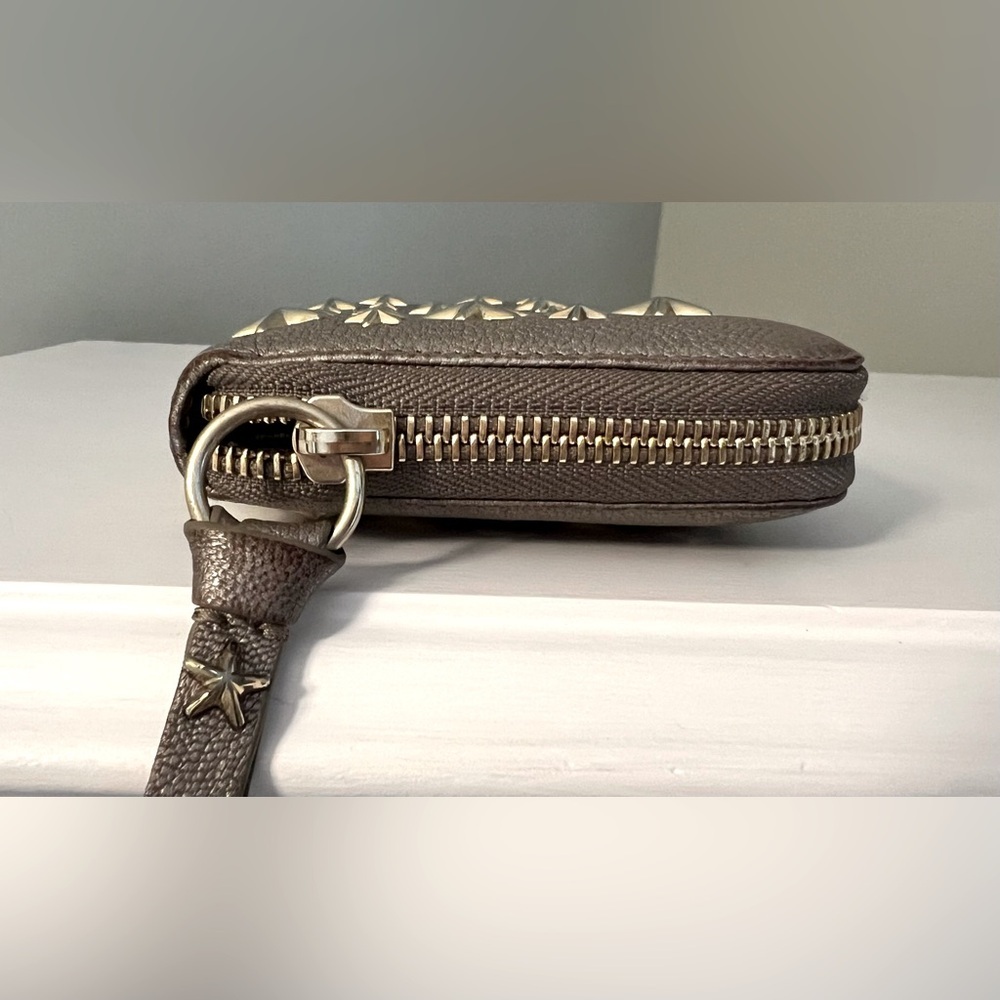 Jimmy Choo Gold Star-Studded Metallic Leather Women's Wallet - Picture 5 of 9